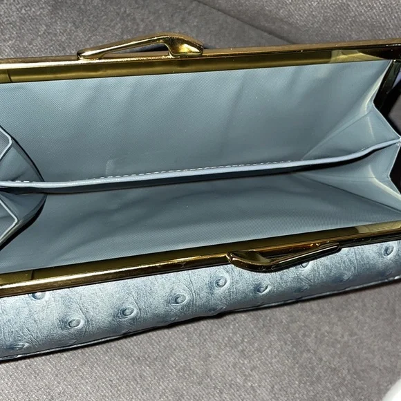 NEW VINTAGE Women’s Gray Leather Wallet. - Picture 4 of 8